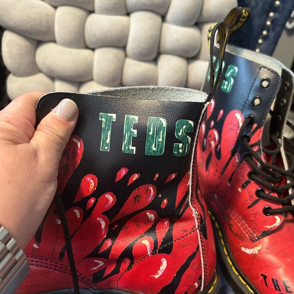 Super Rare! Dr Martens x Demented Are Go size 11/EU 43 - Picture 3 of 9